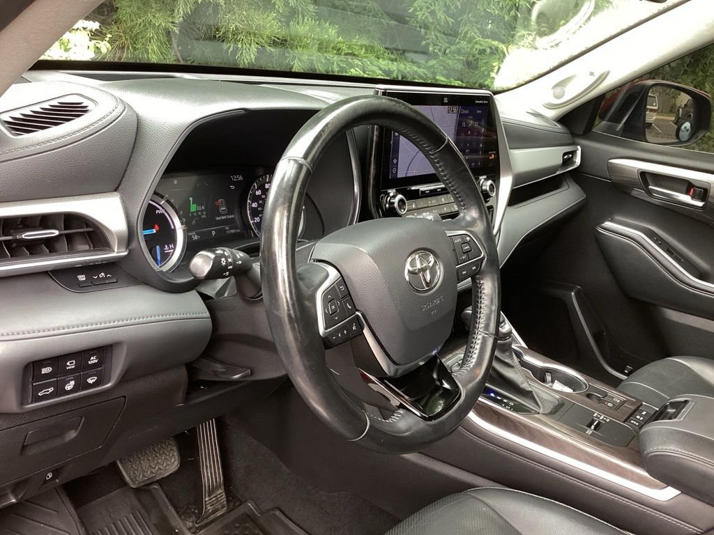 Used 2021 Red Toyota Platinum image 14