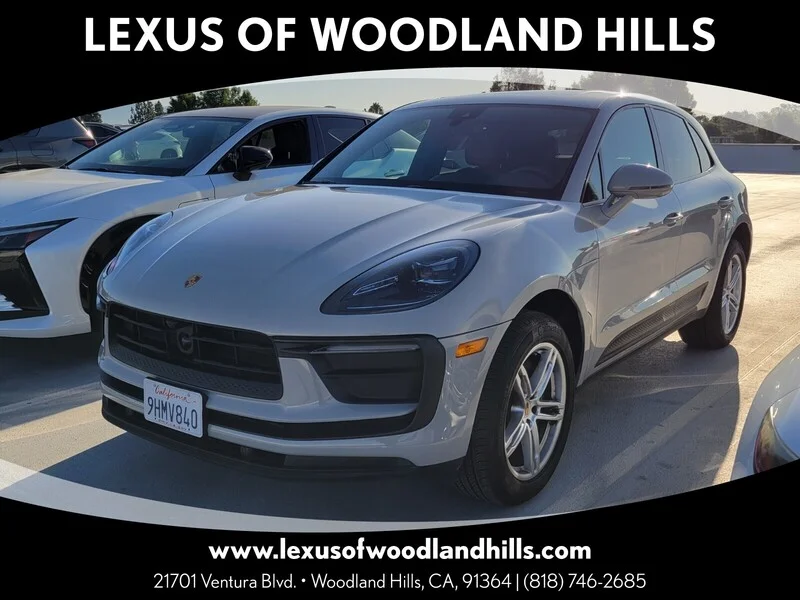 2024 Porsche Macan's photo