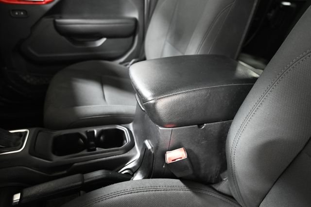 Used 2019 Gray Jeep Unlimited Sport S image 24