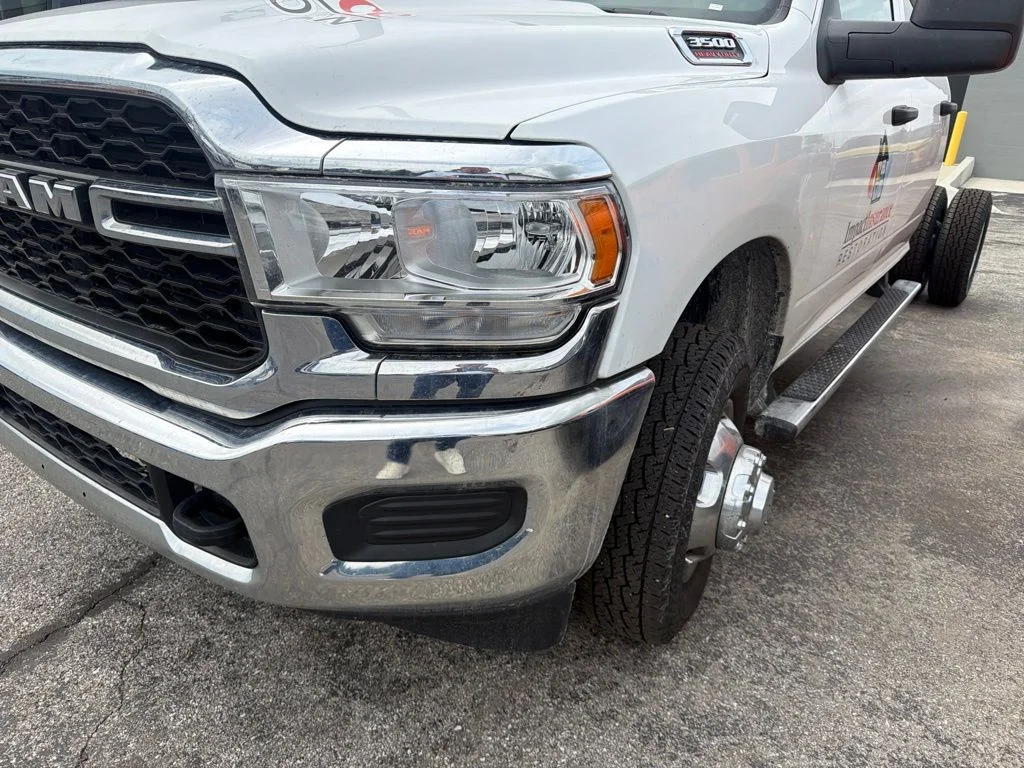Used 2023 White Ram Tradesman image 1