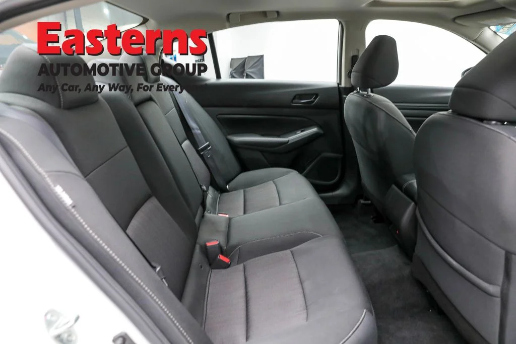 Used 2024 White Nissan 2.5 SV image 23