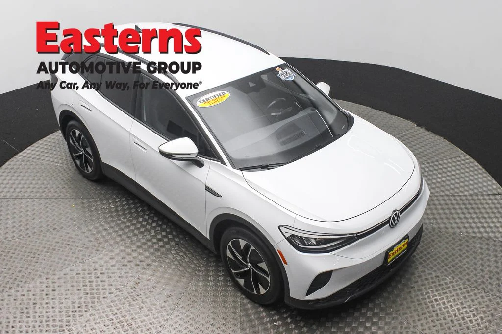 Used 2021 White Volkswagen Pro image 3