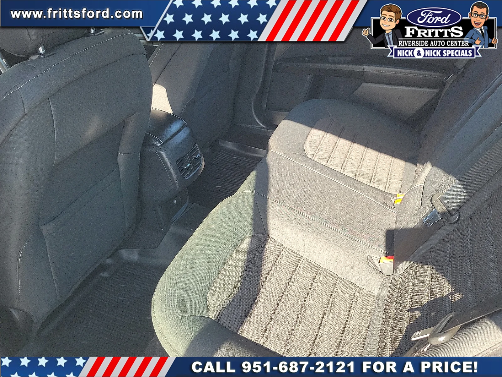 Certified Used 2019 Oxford White Ford SE image 13