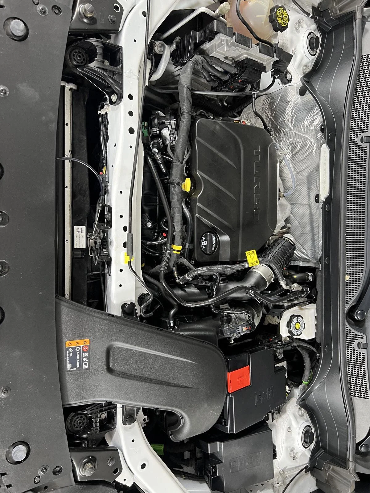 Used 2024 Summit White Chevrolet 1RS image 17