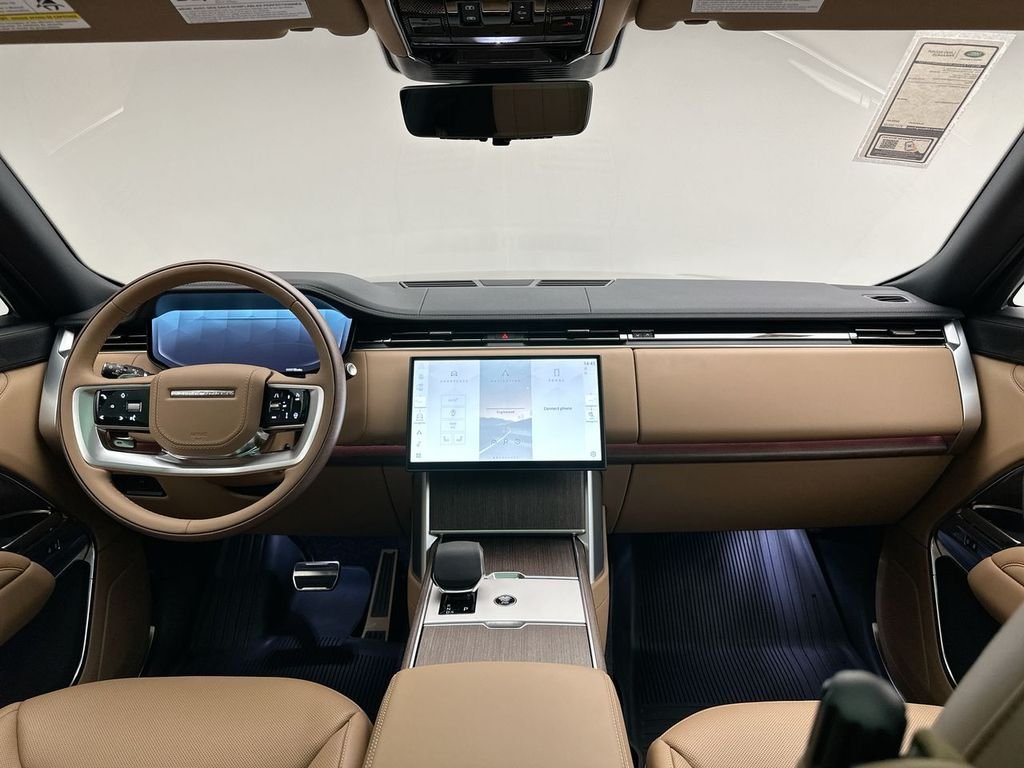 Certified Used 2025 Batumi Gold Premium Metallic Land Rover SE image 7