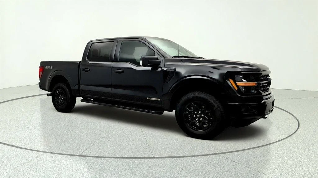 Used 2025 Agate Black Metallic Ford XLT 4WD SuperCrew 5.5