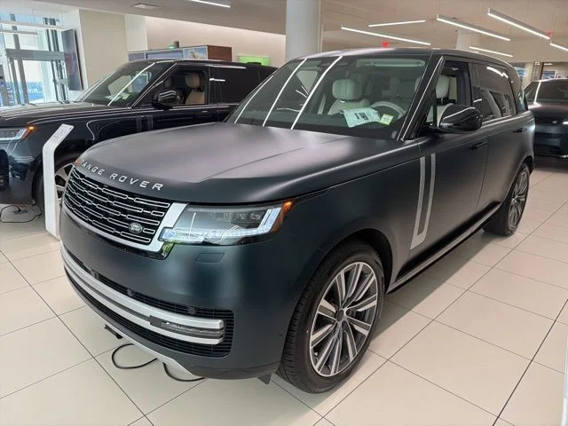 2026 Land Rover Range Rover 4.4 Autobiography LWB 5's photo