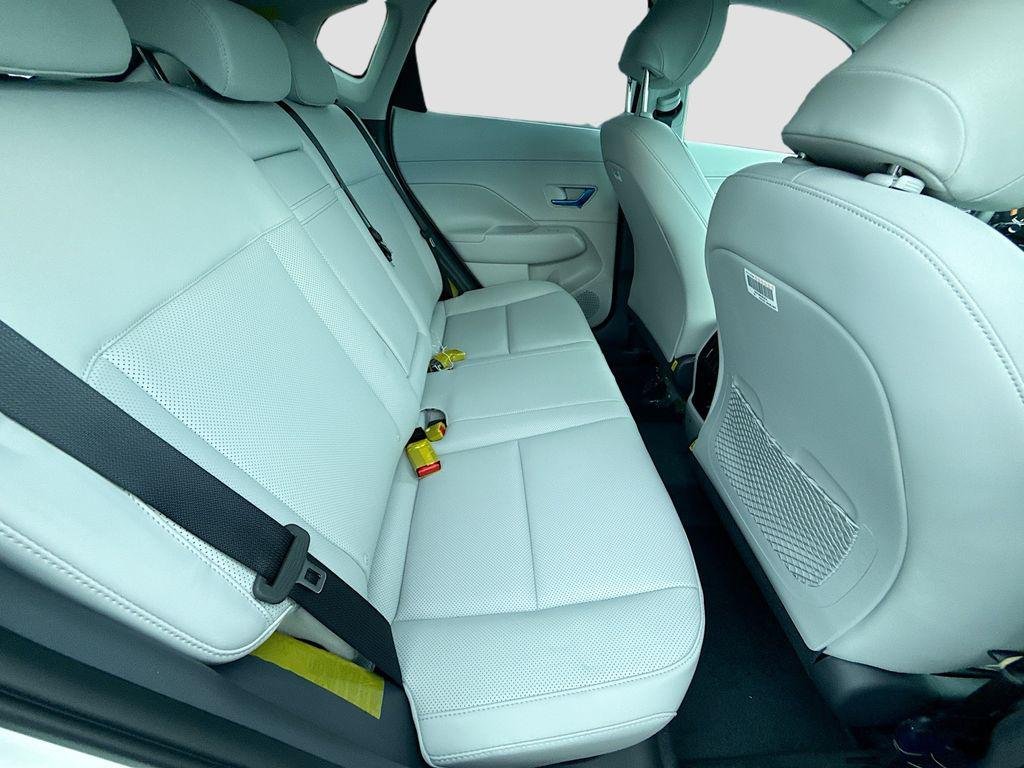 New 2026 Atlas White Hyundai SEL Premium FWD image 19