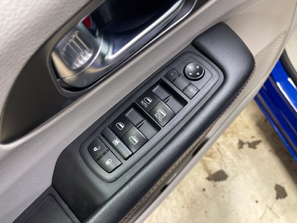 Used 2020 Blue Chrysler Touring image 16