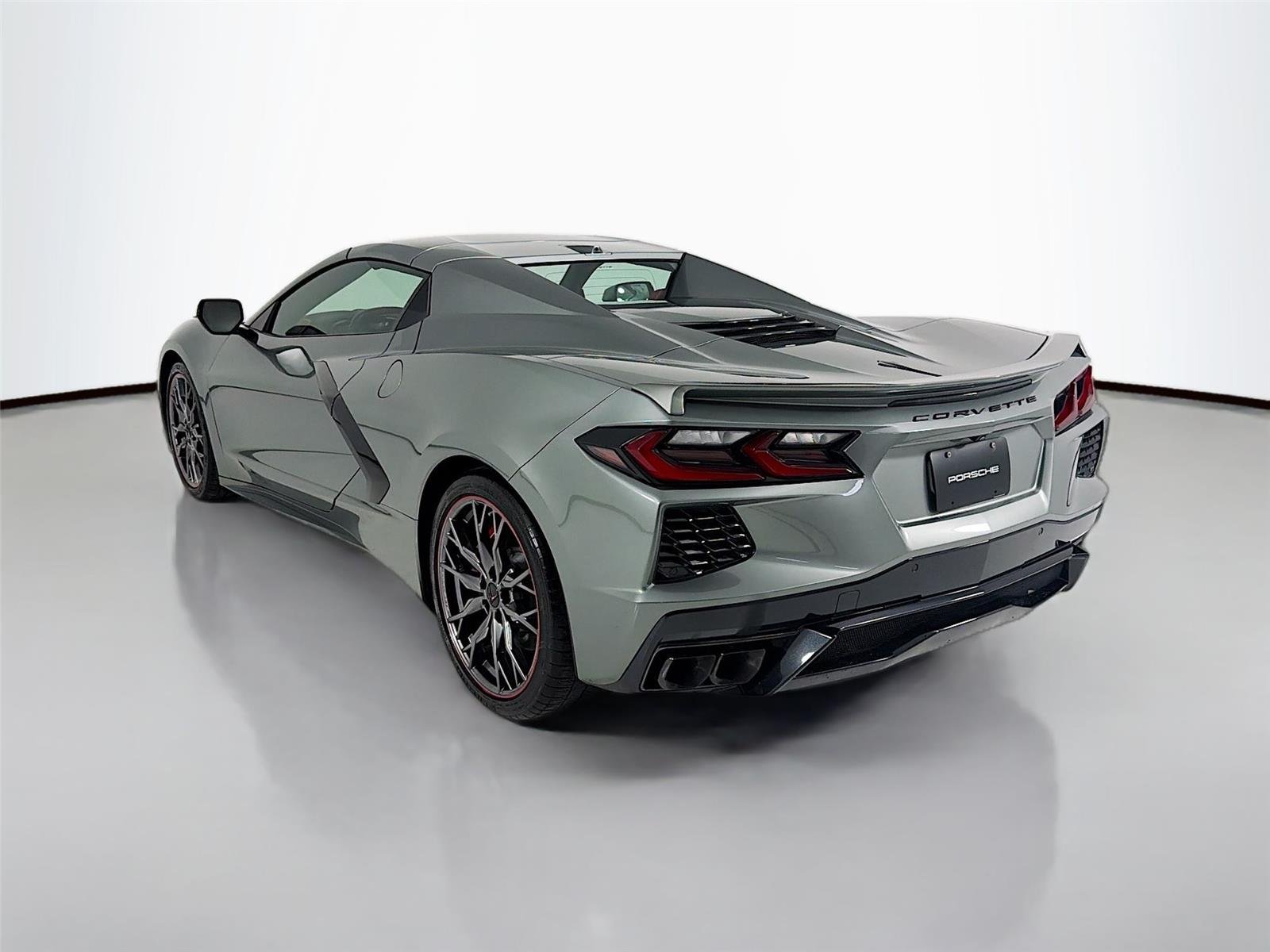 Used 2024 Hypersonic Gray Metallic Chevrolet 2LT image 3