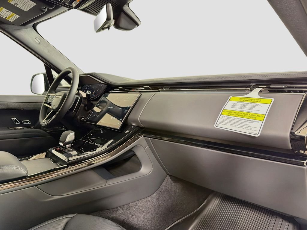 New 2027 Fuji White Land Rover Dynamic SE P400 image 31