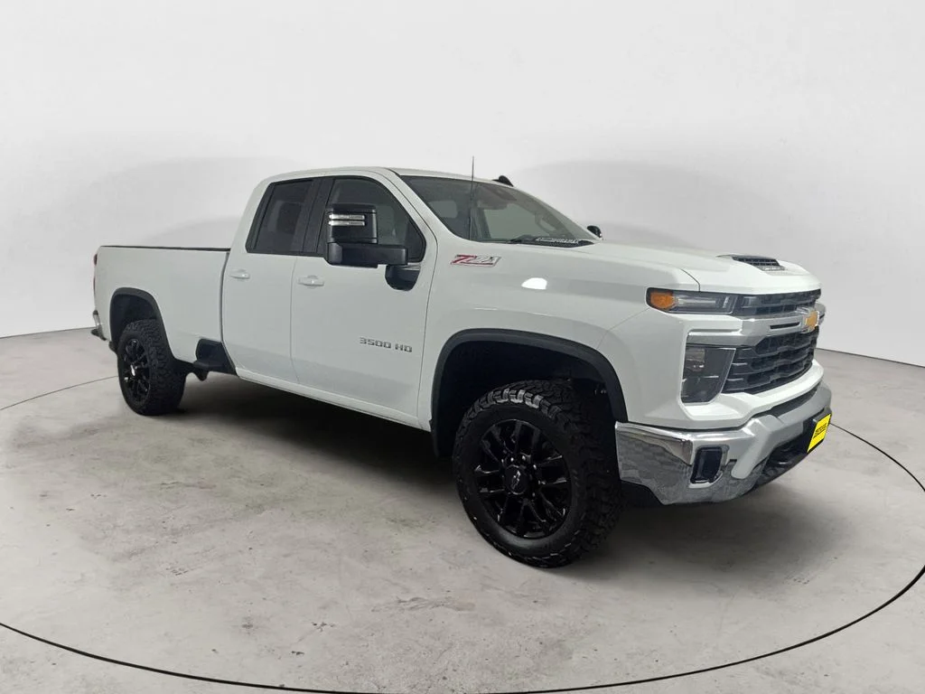 2025 Chevrolet Silverado 3500HD LT - Photo 7