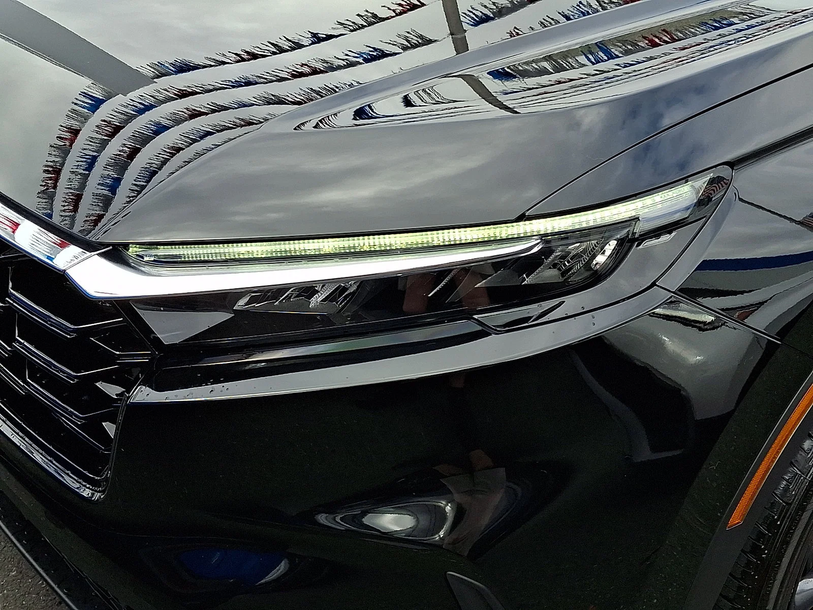 Used 2026 Crystal Black Pearl Honda EX-L image 7