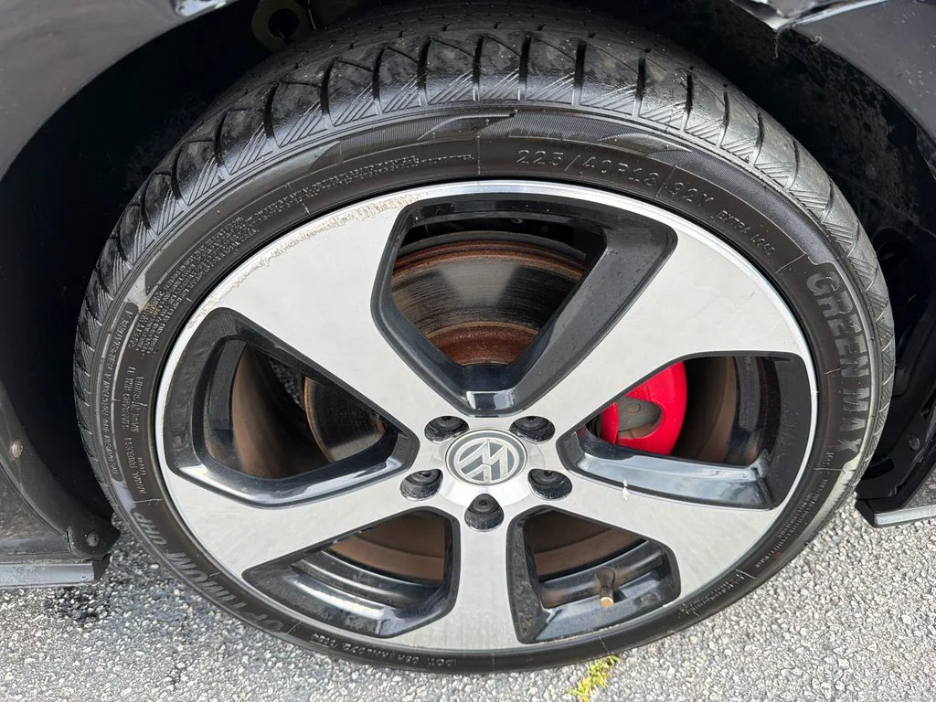 Used 2017 Black Volkswagen S image 12