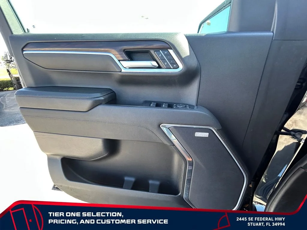 Used 2023 Onyx Black GMC SLT image 25