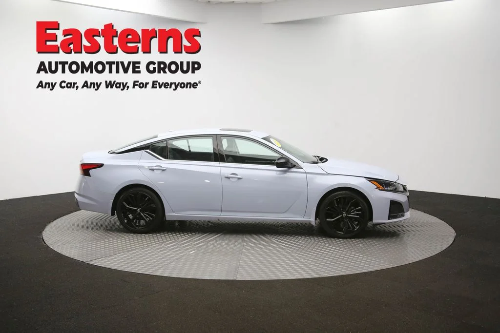 Used 2023 Gray Nissan 2.5 SR image 45