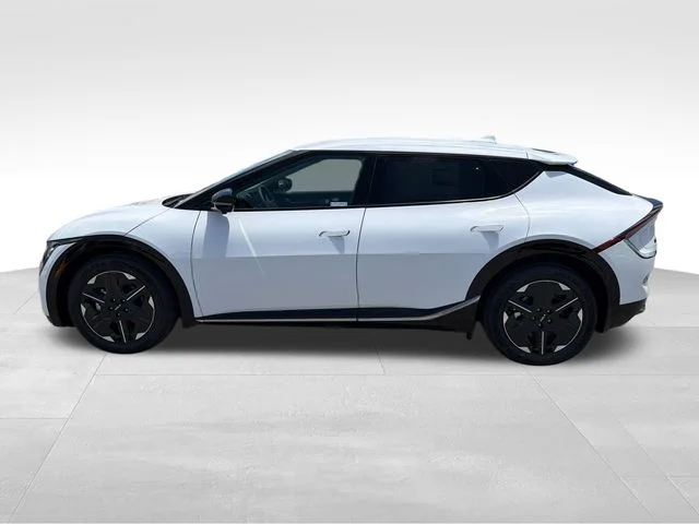 New 2026 Glacial White Pearl Kia WIND image 4