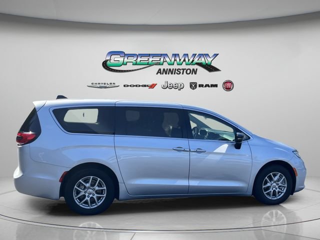 Used 2024 Silver Mist Clearcoat Chrysler Touring L image 9