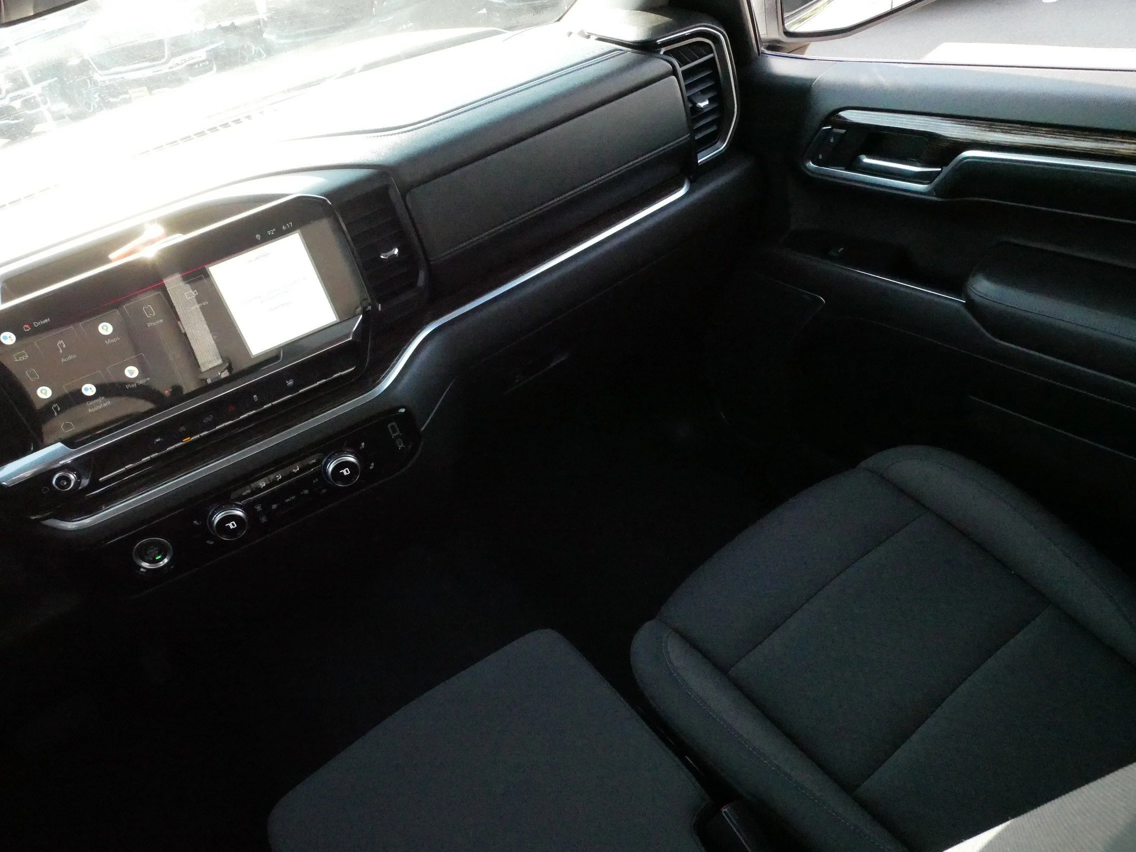 Used 2022 Summit White GMC SLE image 8