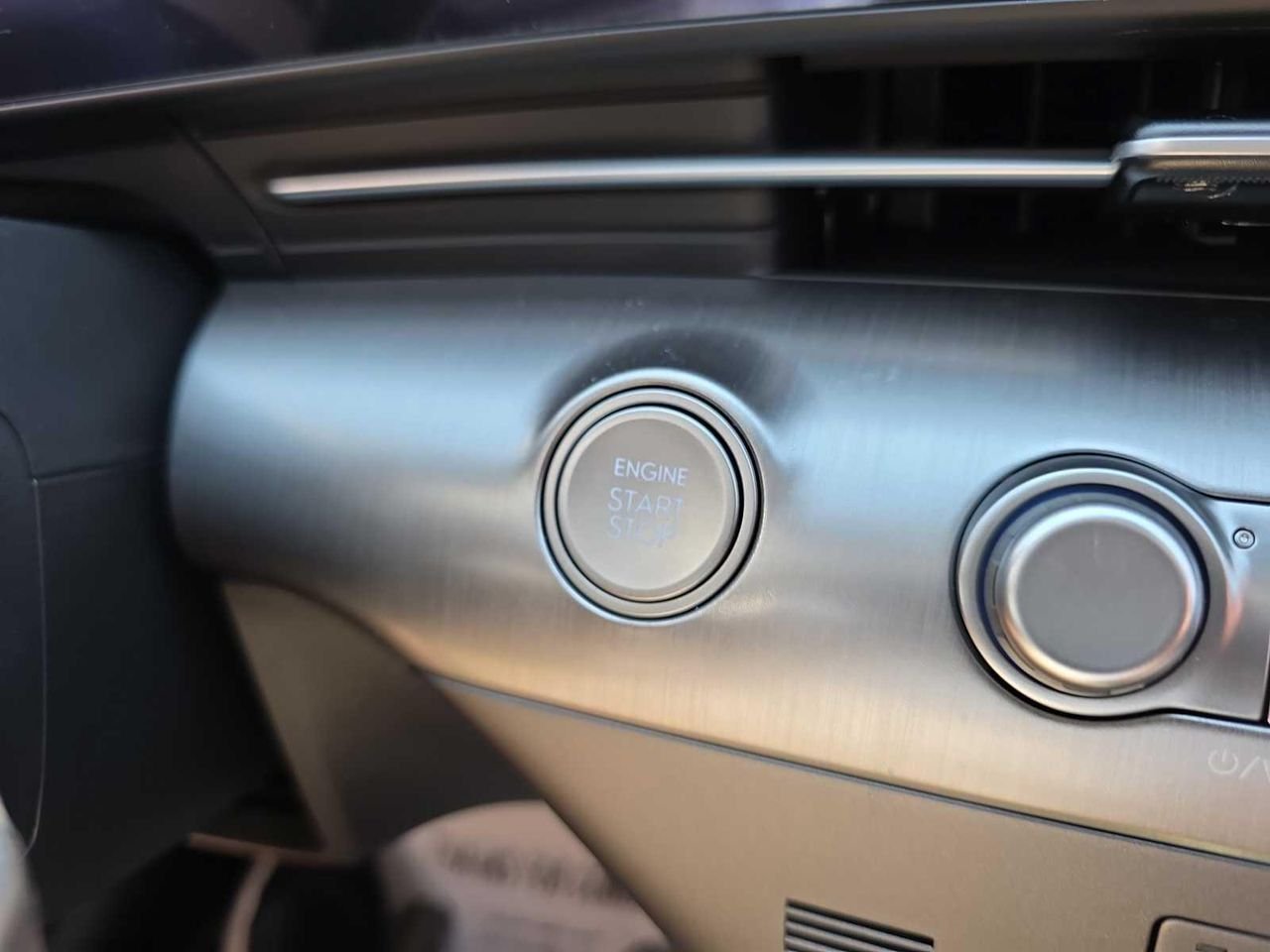 2025 Hyundai Kona SEL Convenience - Photo 15