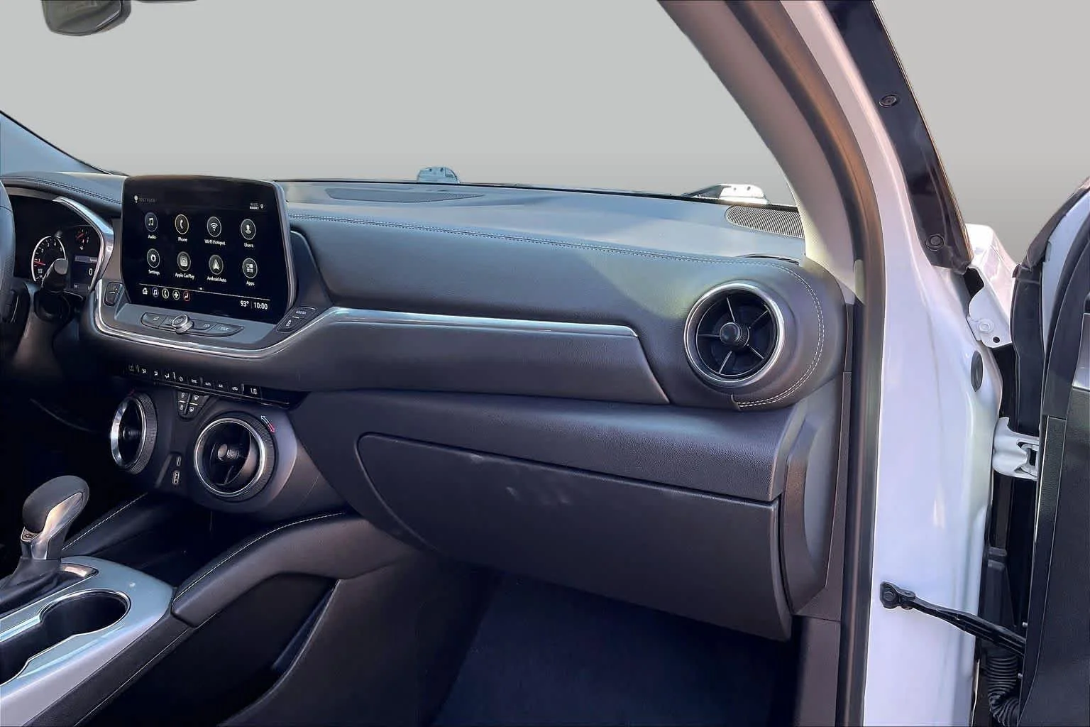 Used 2023 SUMMIT WHITE Chevrolet LT image 16