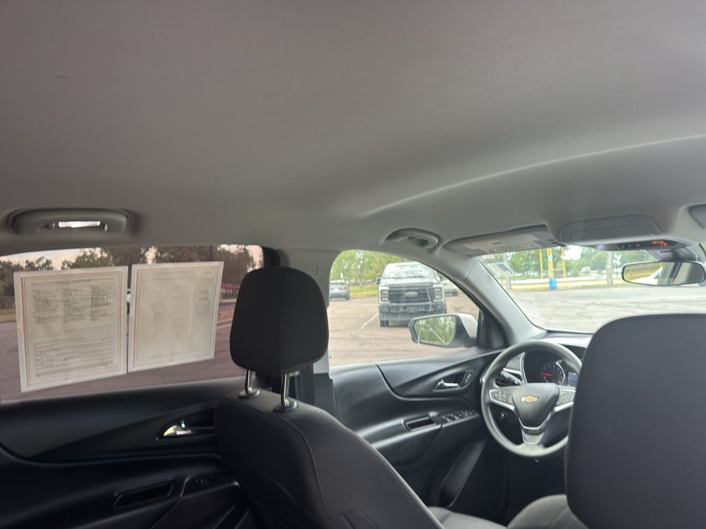 Used 2021 Summit White Chevrolet LT image 17