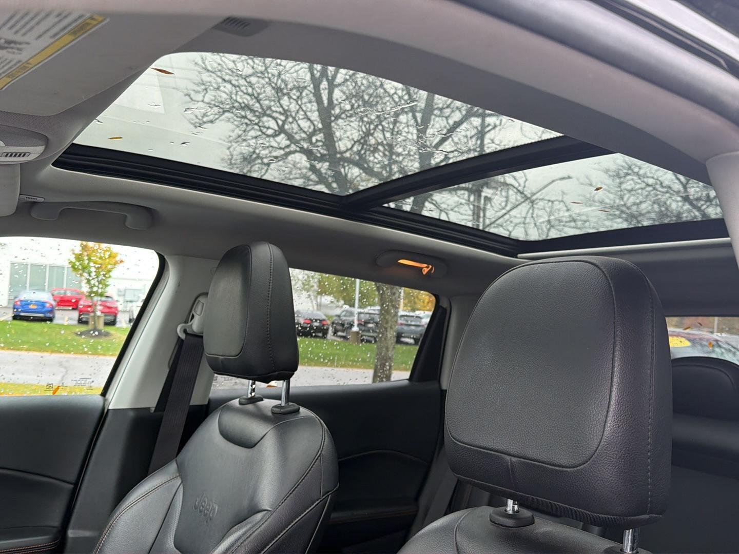 Used 2019 Pearl White Tri-Coat Jeep Limited image 18