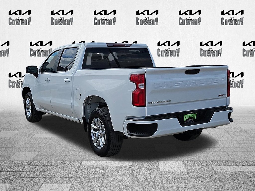 Used 2026  Chevrolet RST image 5
