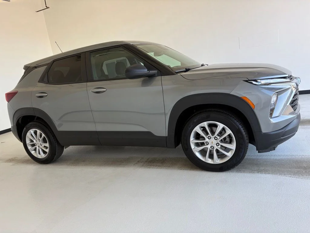 Used 2025 Gray Chevrolet LS image 1