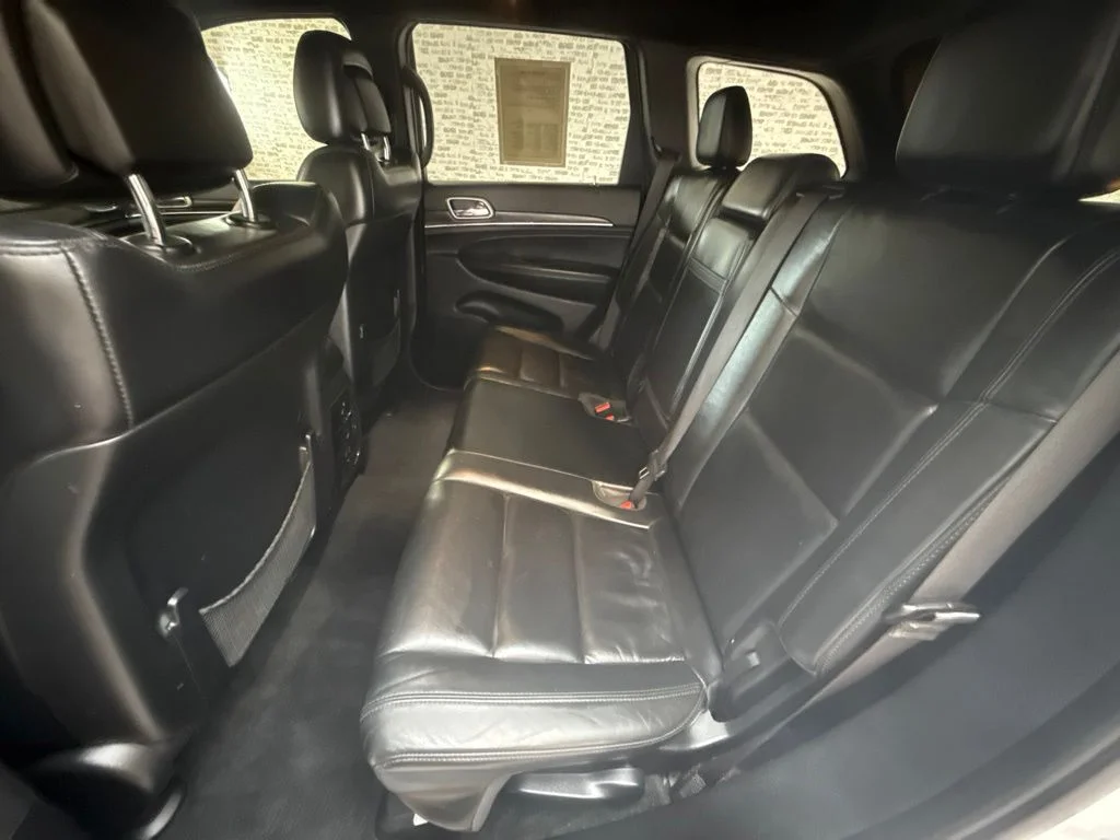 Used 2022 White Jeep Limited image 14