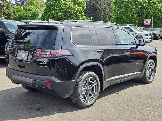 New 2026 Diamond Black Crystal Pearl-Coat Exterior Paint Jeep Laredo image 7