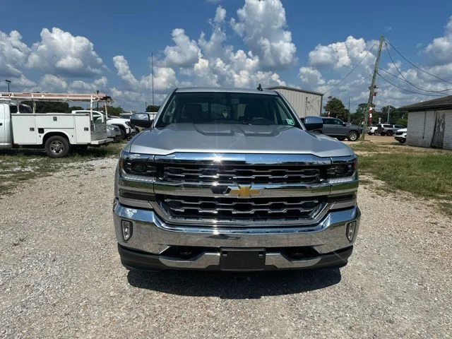 Used 2016 Silver Chevrolet LTZ image 3