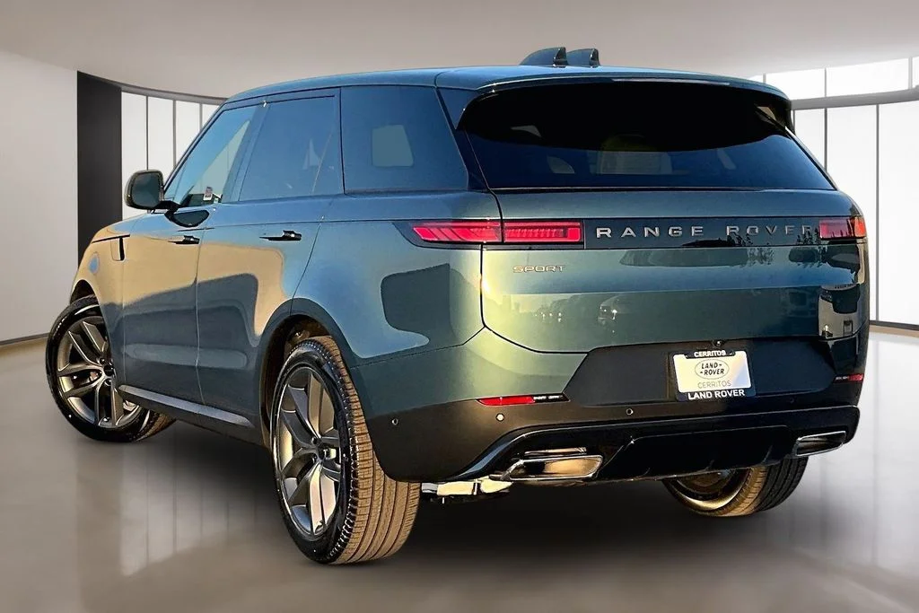 New 2026 Green Land Rover SE image 3