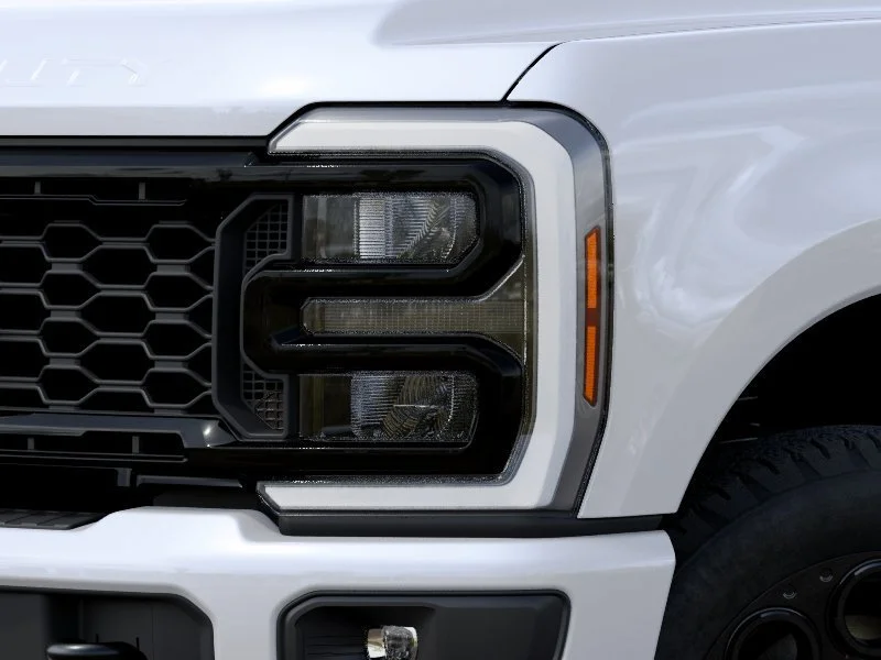 New 2027 White Ford Lariat image 18