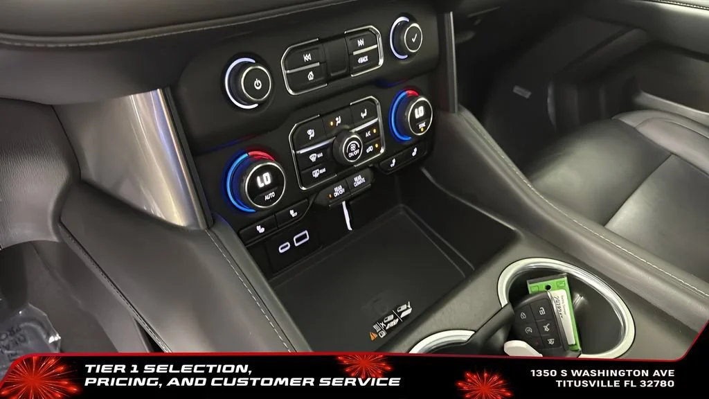 Used 2022 Iridescent Pearl Tricoat Chevrolet Z71 image 22