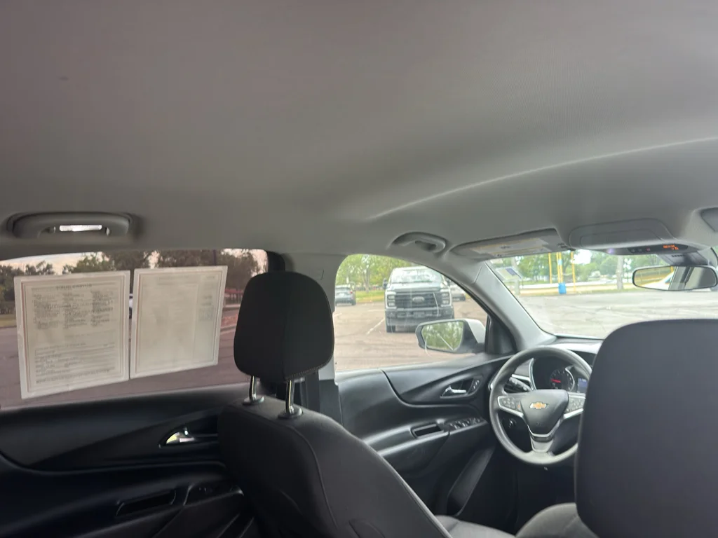 Used 2021 Summit White Chevrolet LT image 17
