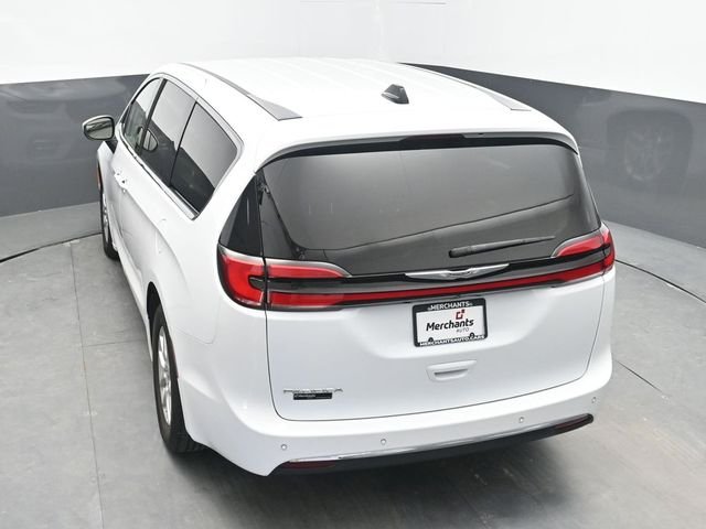 Used 2023 White Chrysler Touring L image 20