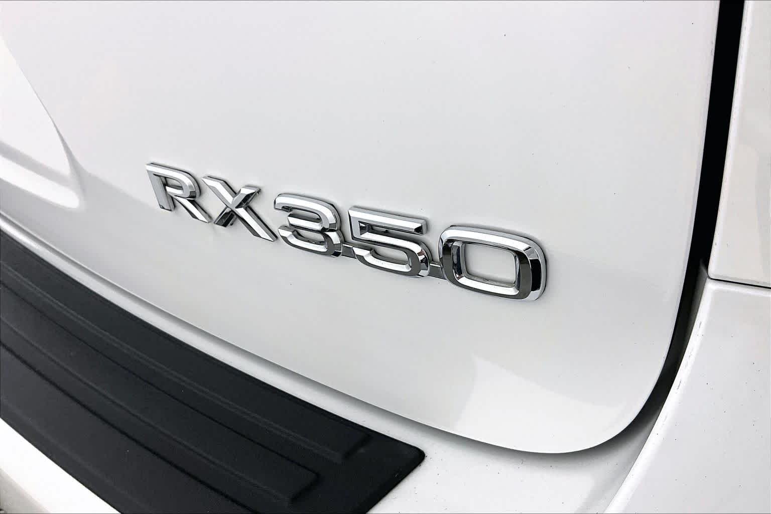 Used 2015 Starfire Pearl Lexus  image 9