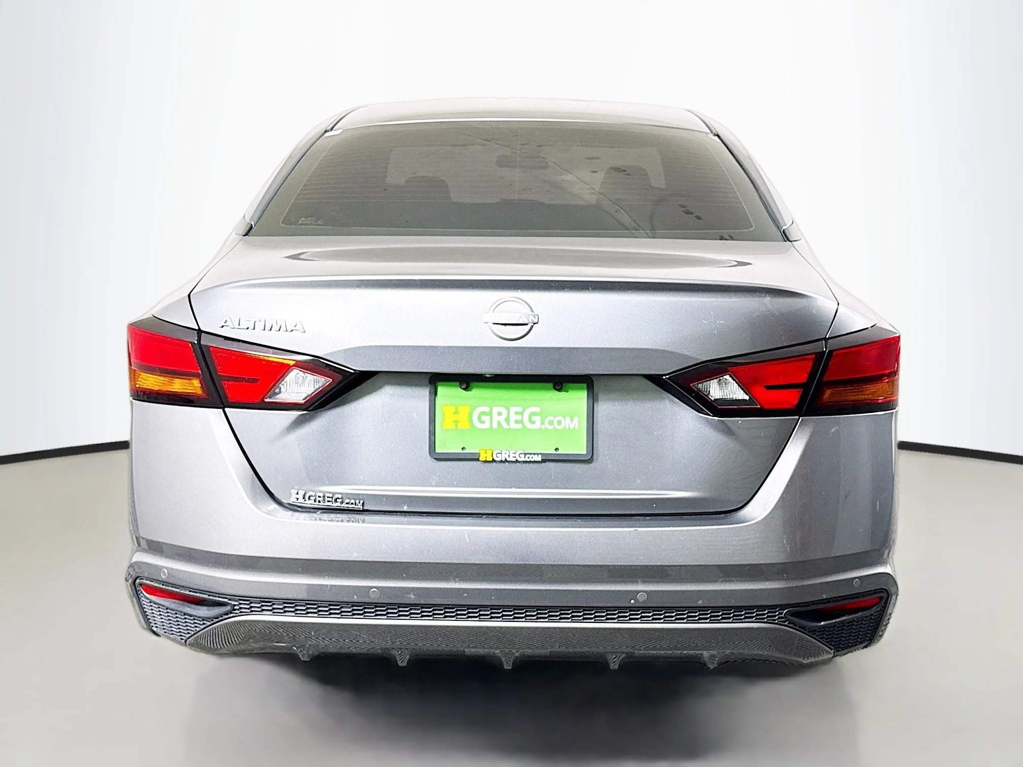 Used 2023 Gun Metallic Nissan 2.5 S image 6