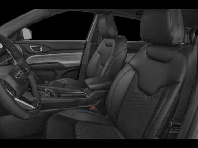 2025 Jeep Compass Limited - Photo 8