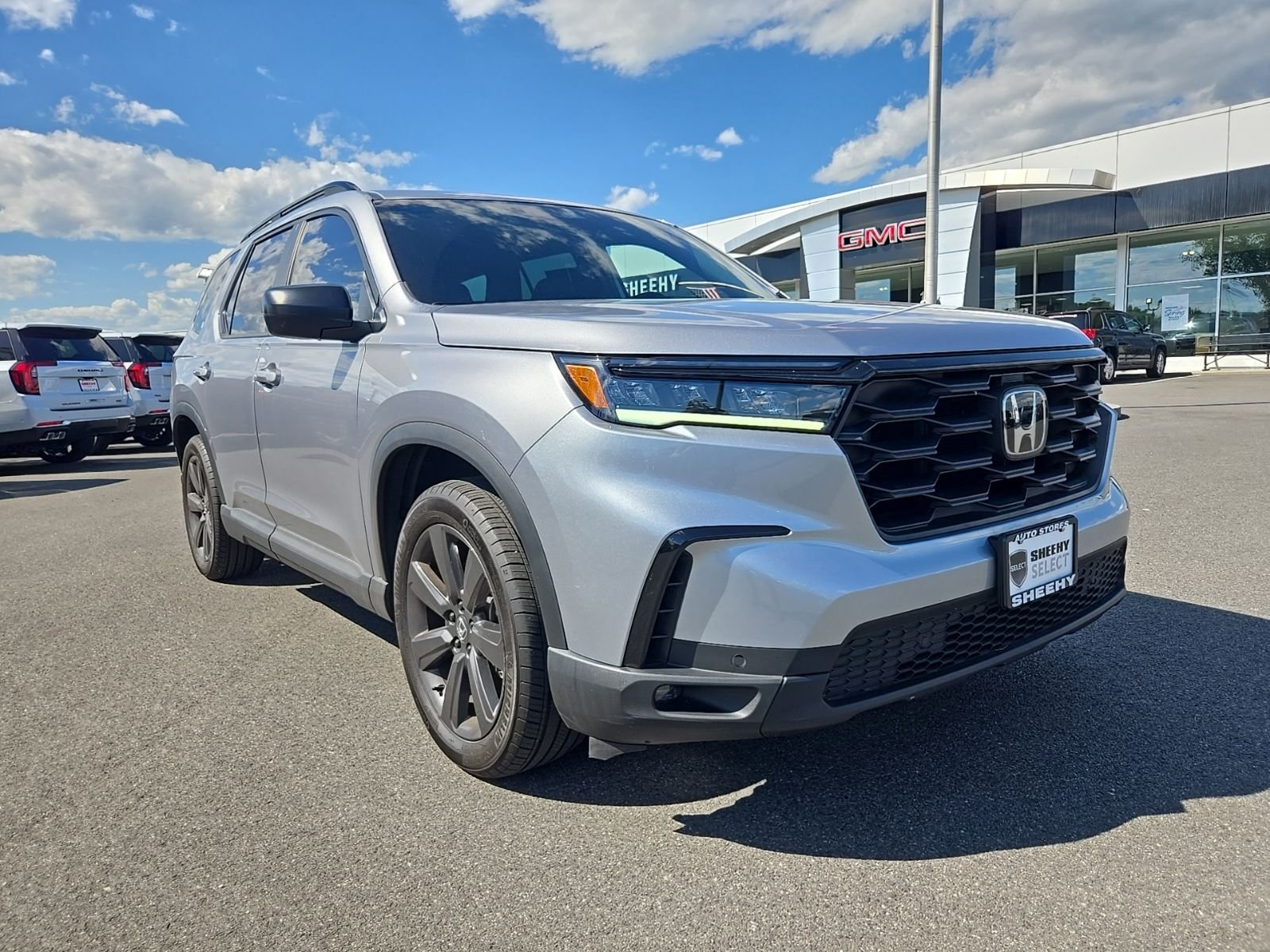 2025 Honda Pilot Sport AWD's photo