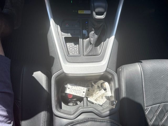 Used 2024  Toyota XLE image 36