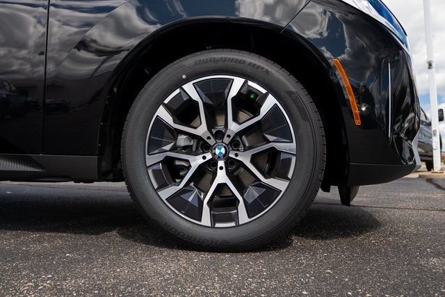Certified Used 2026 Black Sapphire Metallic BMW 30 xDrive image 11