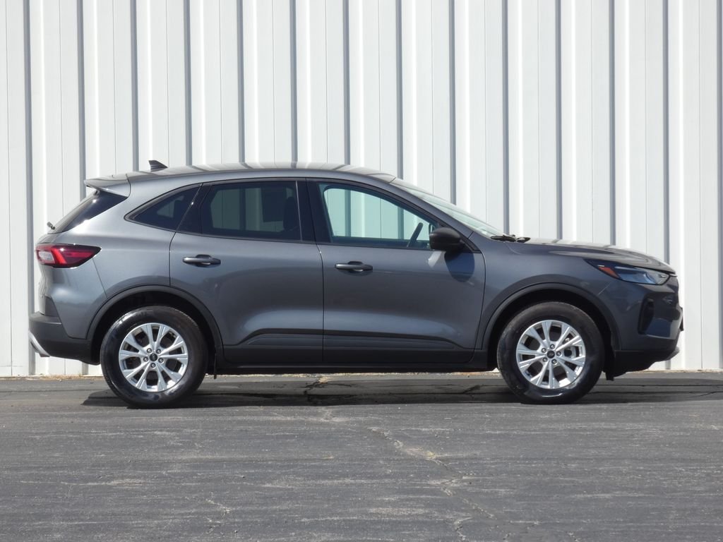 Used 2025 Ford Escape Active with VIN 1FMCU9GN4SUB17594 for sale in Kansas City