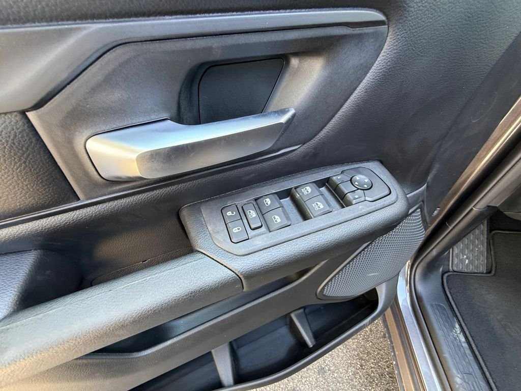 New 2026 Granite Crystal Metallic Clearcoat RAM Express image 11