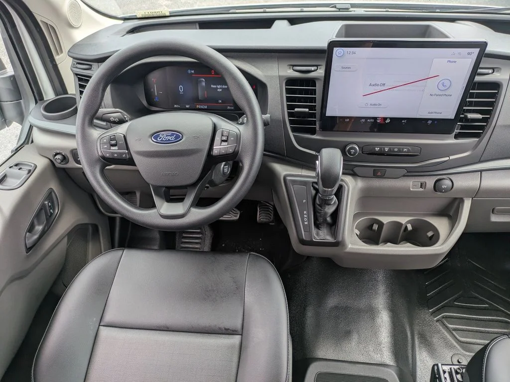 New 2026 Oxford White Ford Base image 16