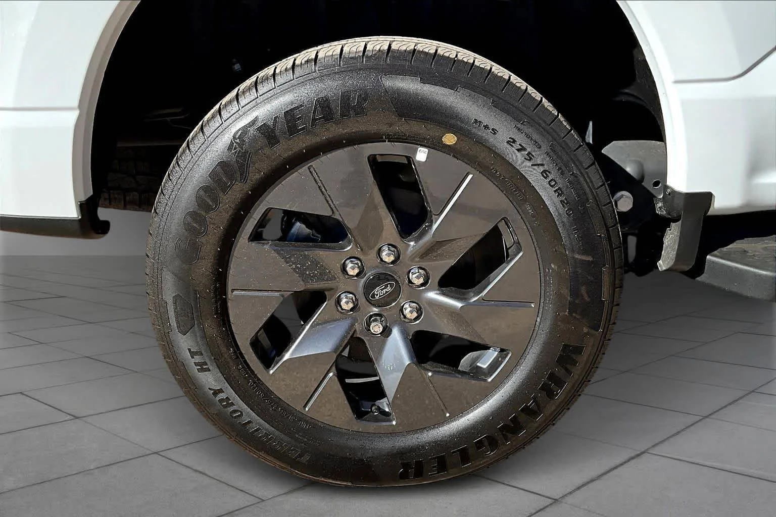2025 Ford F-150 Lightning Flash - Photo 11