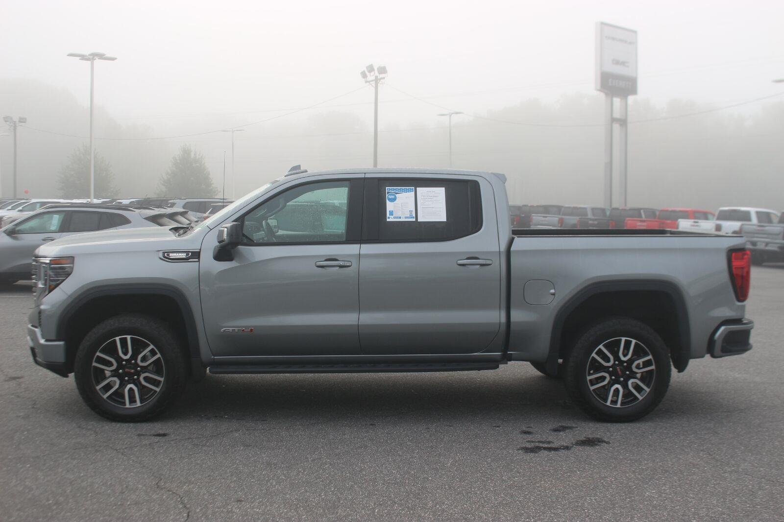 Used 2025 Sterling Metallic GMC AT4 image 4