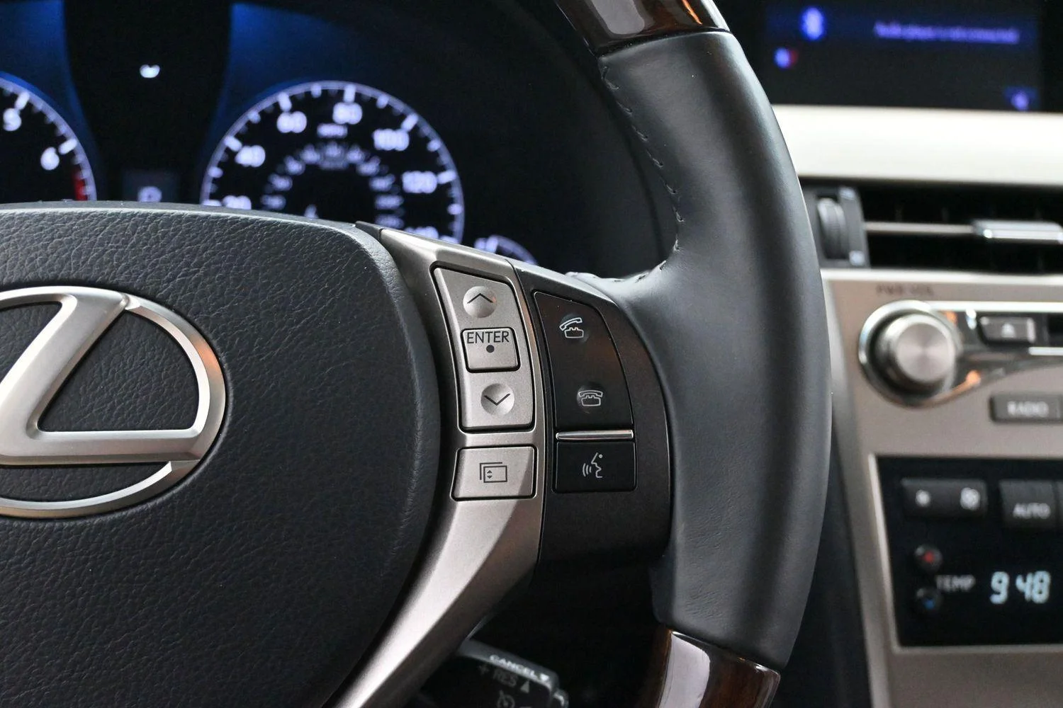 Used 2015 Starfire Pearl Lexus FWD image 15