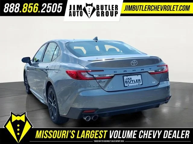 Used 2025  Toyota LE image 2